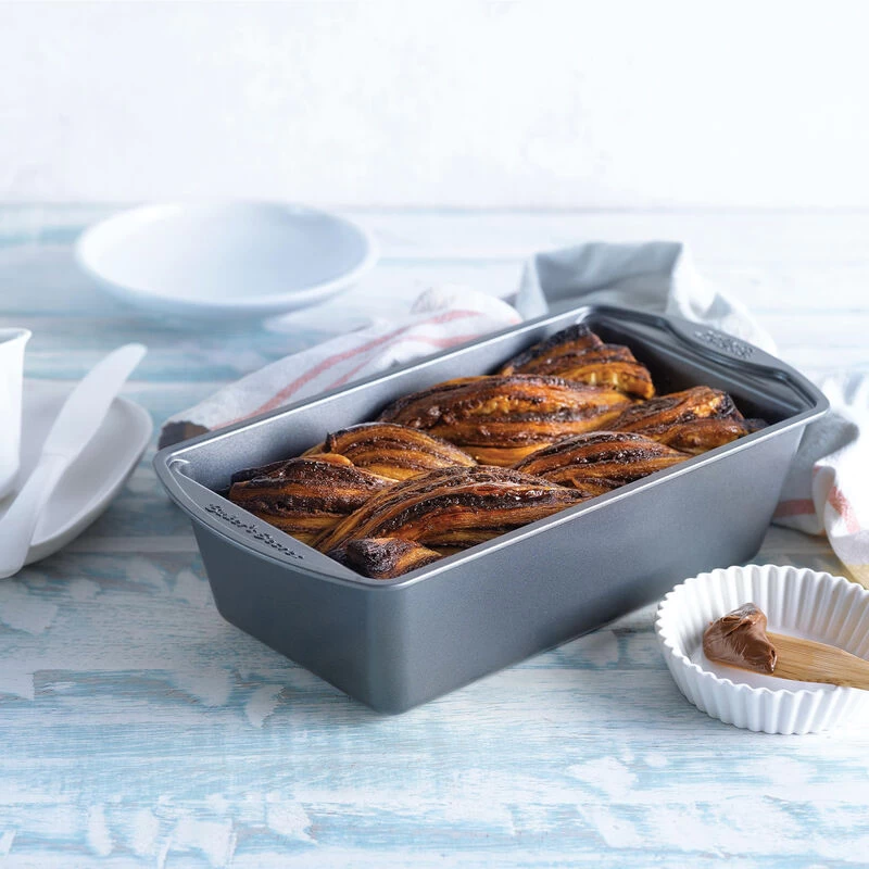 Baker's Secret 12" Loaf Pan, Thick Carbon Steel & Non-stick Coating, 9" Baking Capacity, Dark Gray Classic Line - Image 4