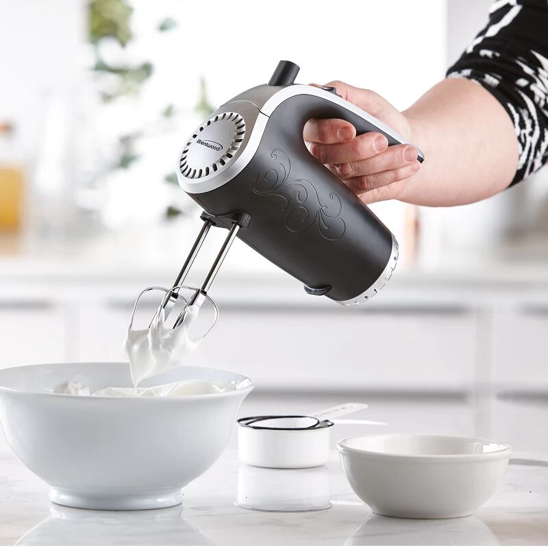 Brentwood HM-48B Lightweight 5-Speed Electric Hand Mixer, Black - Image 7